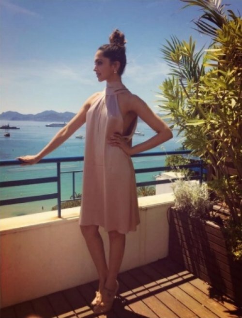 Cannes 2017 Photos: Bollywood’s Deepika Padukone, Aishwarya Ra Bachchan Impress Deepika Padukone impressed yet again with another outfit and a quirky hairdo on Day 1 at Cannes 2017